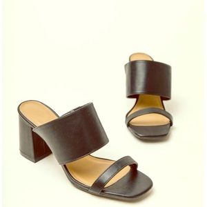 Strappy sandal with block heel